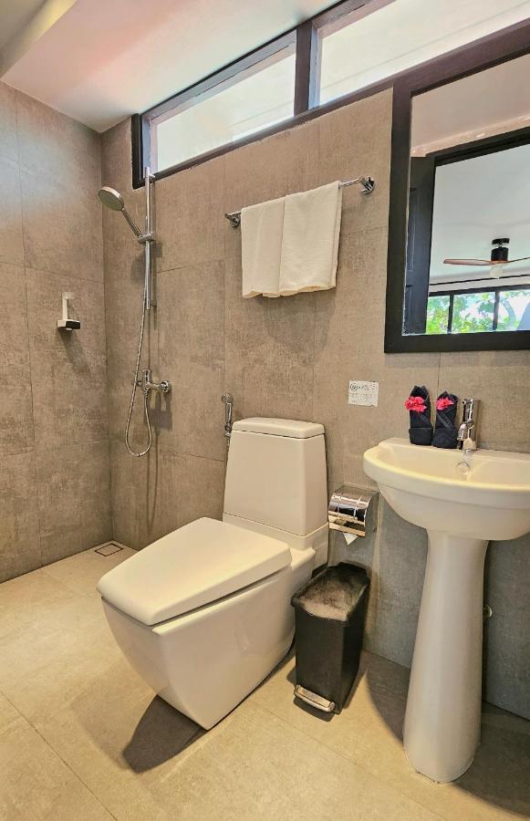 Dhigurah Cottage ภายนอก รูปภาพ
